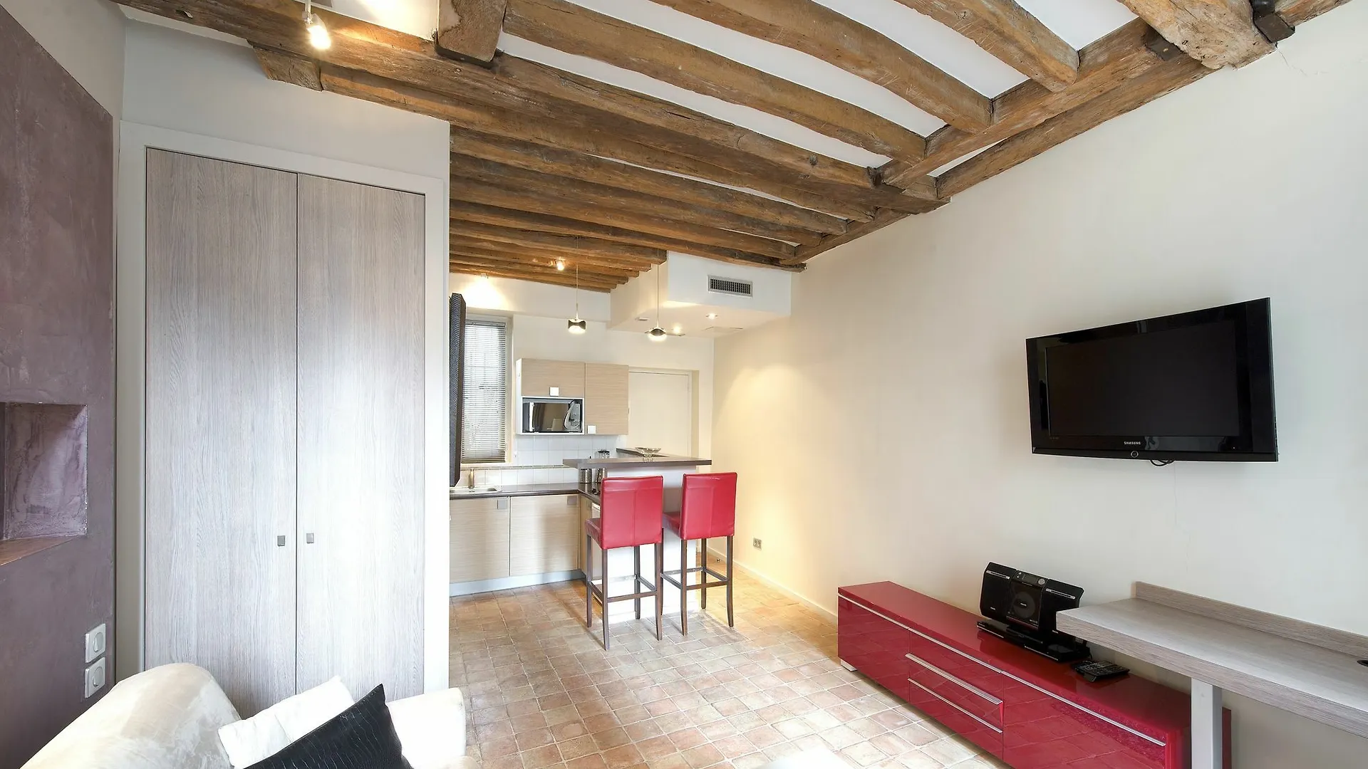 Apartment Marais Sicile Paris